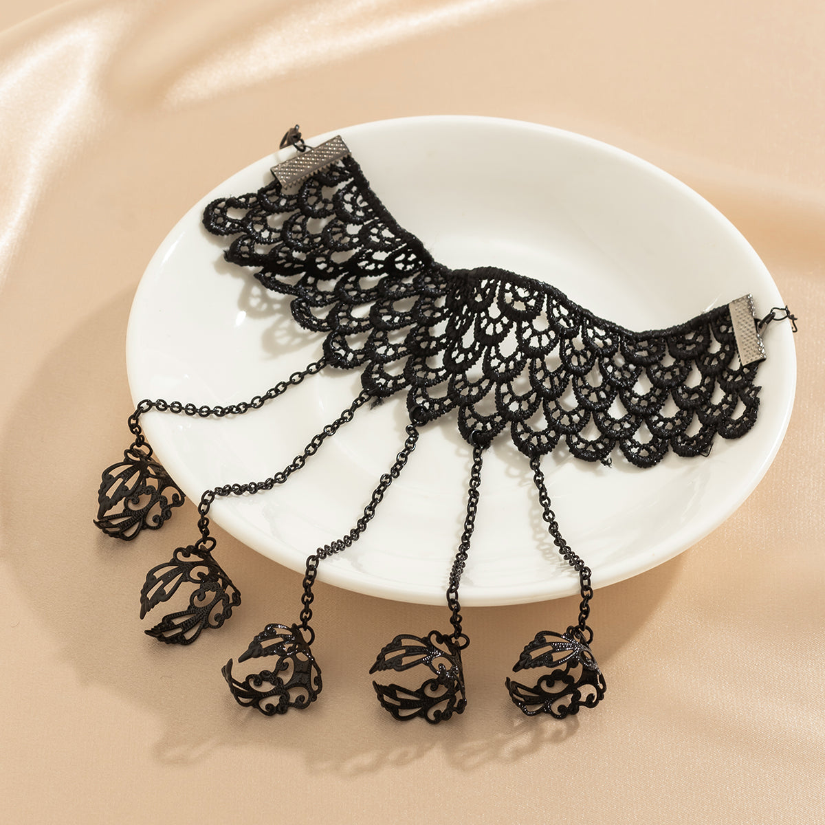 The Lucia Lace Hand Chain