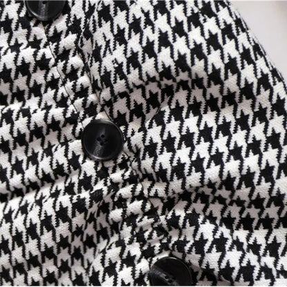 The La Rue Houndstooth Skirt