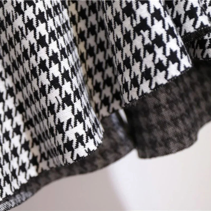 The La Rue Houndstooth Skirt