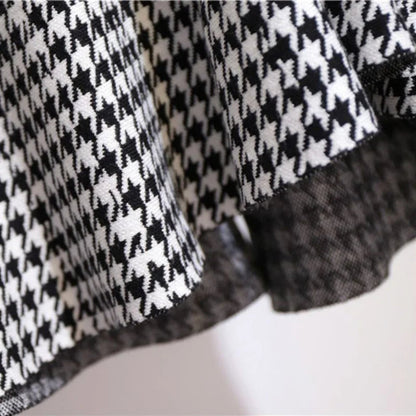 The La Rue Houndstooth Skirt